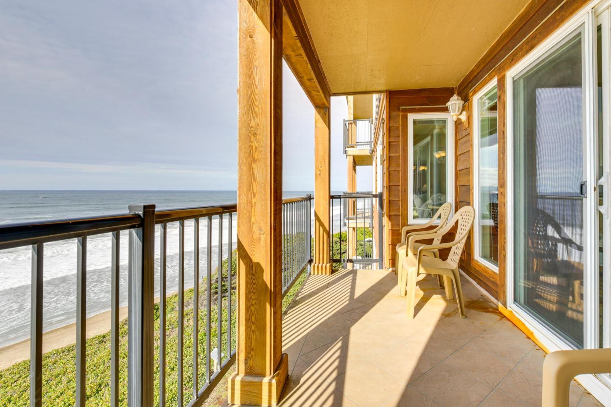 Comfortable Lincoln City Condo With Patio And Views! Екстериор снимка